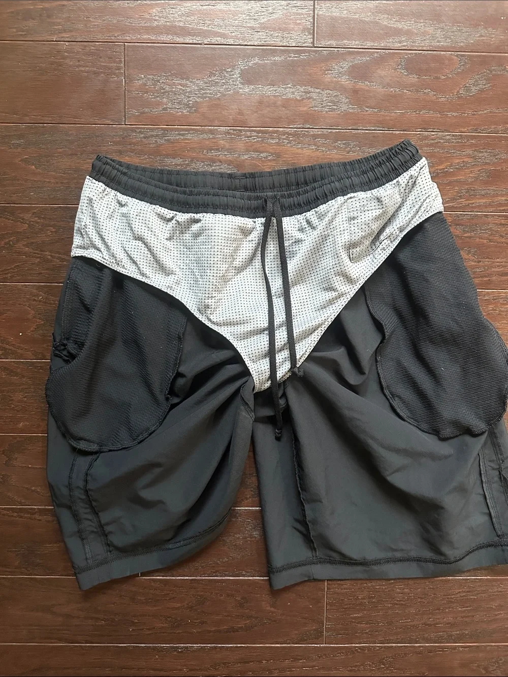 Under Armour Black Men's Athletic Training Shorts